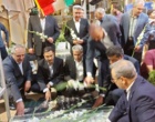 گلباران مزار شهدا توسط معاون وزیر و همراهان