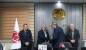 تقدیر از رؤسای بخشهای علوم دامی مراکز و مؤسسه در مراسم گردهمایی