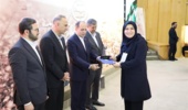 تقدیر از عضو هیئتعلمی مؤسسه تحقیقات اصلاح و تهیه نهال و بذر در آیین ملی آغاز سال زراعی جدید