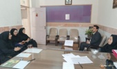 برگزاری نشست تخصصی معاون آموزش پردیس تحقیقات کشاورزی الیگودرز با مربیان هنرستان خدیجه کبری (س)؛ توسعه همکاریهای آموزشی و تجهیز کلاسهای تئوری و عملی