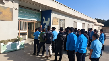 نواخته شدن زنگ خاک در هنرستان کشاورزی مرکز سمنان