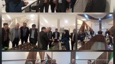 ارائه دستاوردهای علمی و بازدید از آزمایشگاه کشت بافت و گلخانه تحقیقاتی آناناس پژوهشکده خرما و میوه‌های گرمسیری
