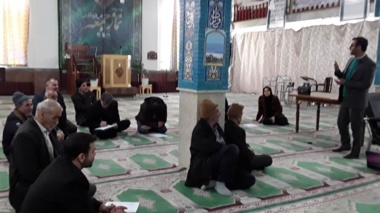 افزایش دانش فنی باغداران شهر مجن با برگزاری کارگاه عملیات زمستانه باغات